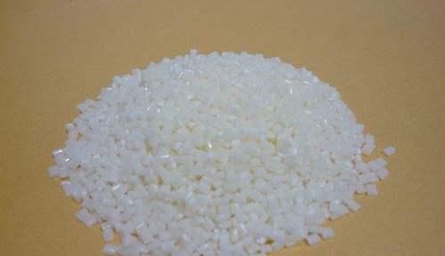 你敢摸它吗这个积木的温度接近绝对零度，它或许是宇宙最冷的物质了