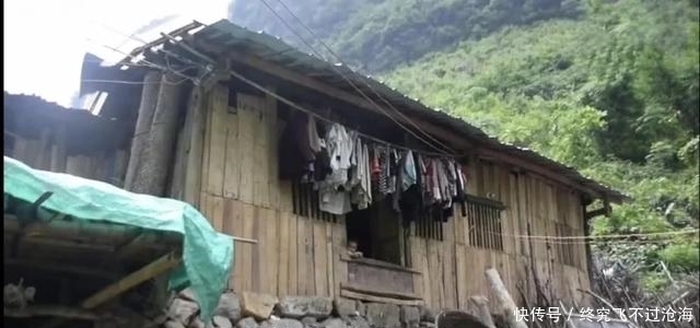 对夫妻|广西90后夫妻深居山林生了9个娃,妈妈肚子里还有一个3个月后出生