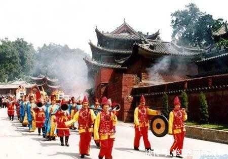 古代官员退休后为何皆告老还乡