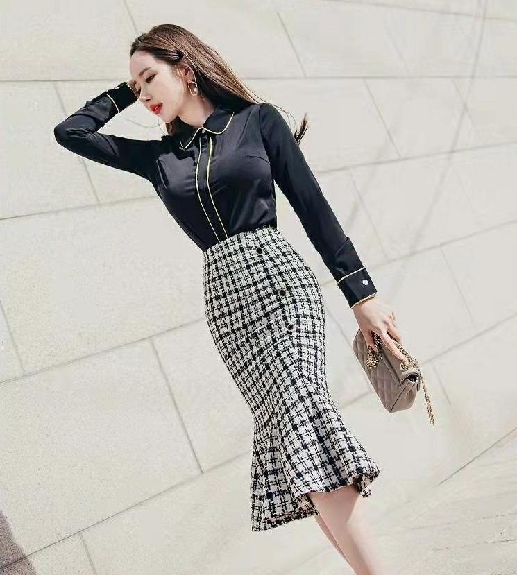 气质 秋冬气质穿搭轻熟风套装,长袖上衣搭配半身鱼尾包臀裙