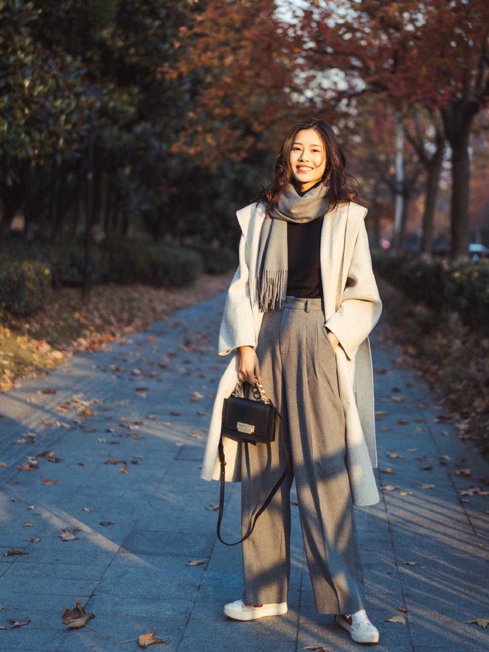 冬天|微胖女生冬天怎么选裤子?这几条裤子遮肉显瘦又百搭,冬天穿刚好