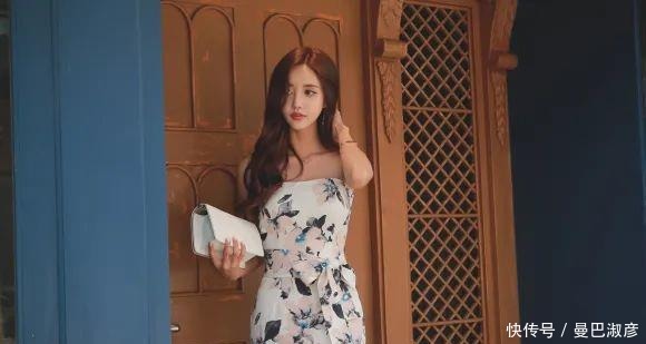 枝杈|美人美图孙允珠:油墨木槿枝杈水染雅韵抹肩裙!