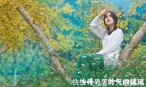 落叶@万千心事云头寄,一枚落叶可知秋;伤感秋词七首,清寒霜色伴梦柔