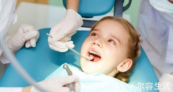 恒牙|越来越多孩子长“双排牙”,与糖果无关,是父母喂养有误区