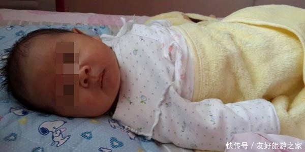 孩子|新生儿该怎么睡医生建议抱着睡好处多,但过了这个月份要停止
