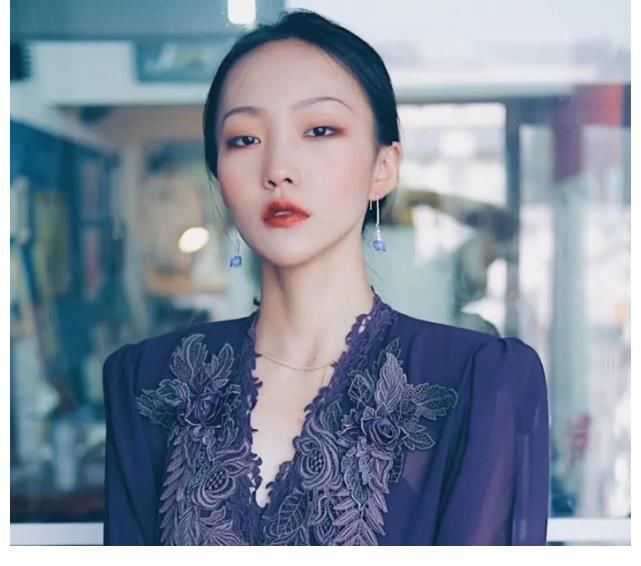 |4200万粉的网红,凭搞笑出圈,不开橱窗不卖货,难得的人间清醒