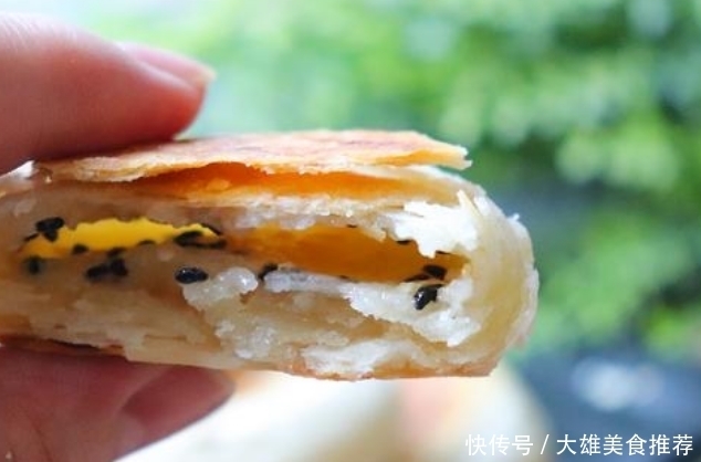 想吃小酥饼不用排队了,教你在家做,不用烤箱,个个酥脆掉渣,香