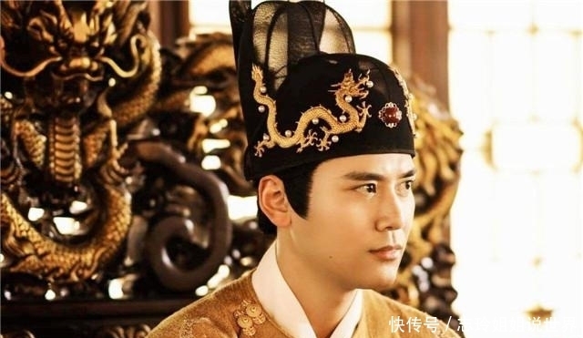 集体|成化四年七月初四,为何群臣集体跪在文华殿外,为一个女人求情