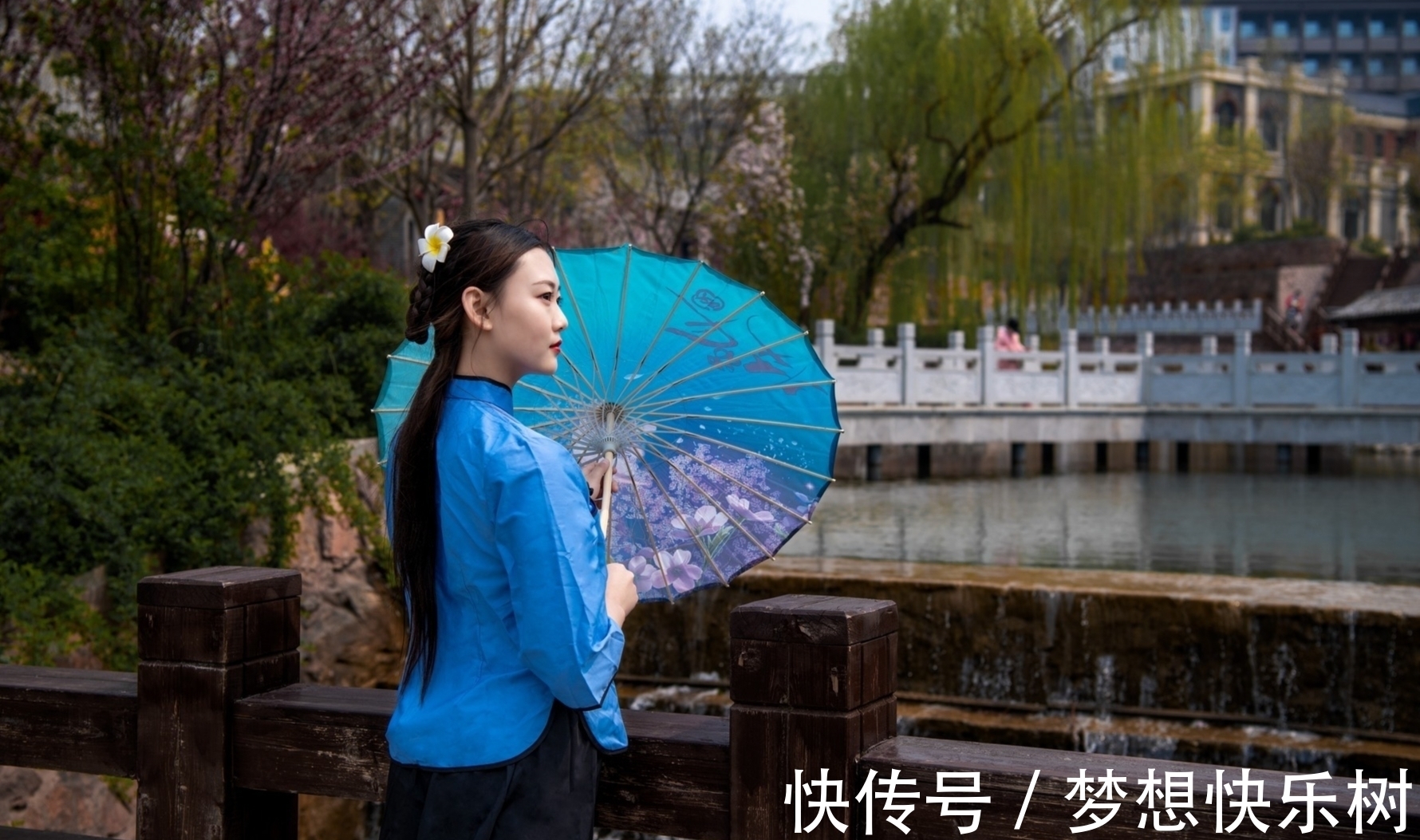 红烛|诗·八首丨横风瘦竹半窗月,玉影残枝一笔勾