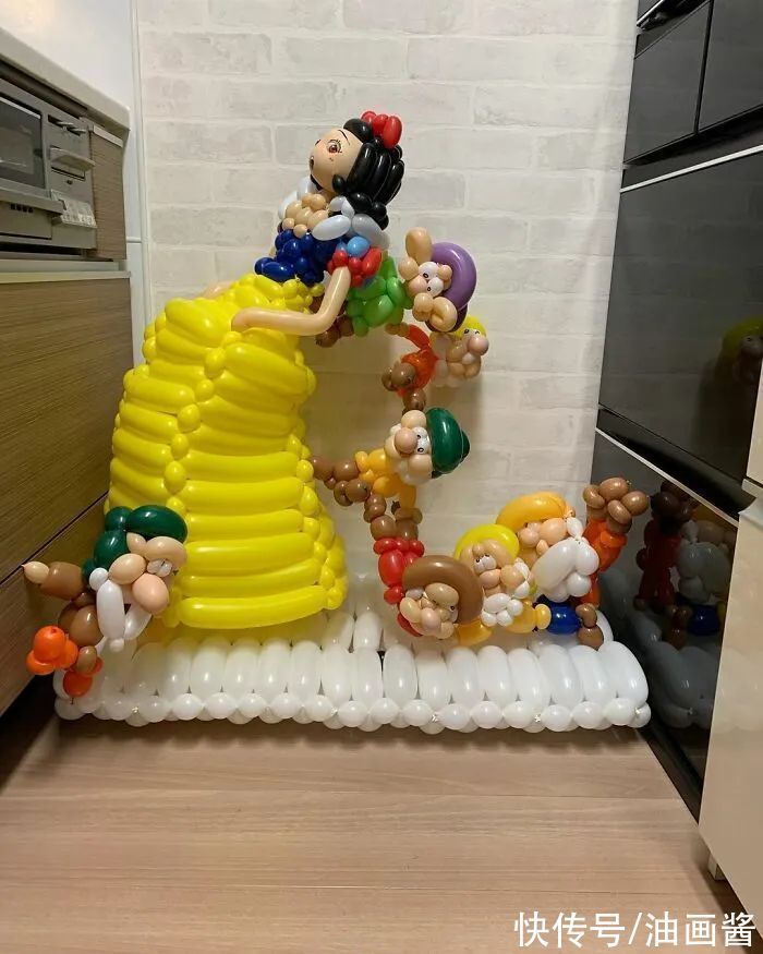 卡通角色|该来的还是来了!童年梦想成真,他用气球扭出经典的卡通角色