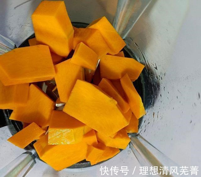 南瓜|南瓜豆浆,微凉的早晨喝杯热乎乎的豆浆吧!