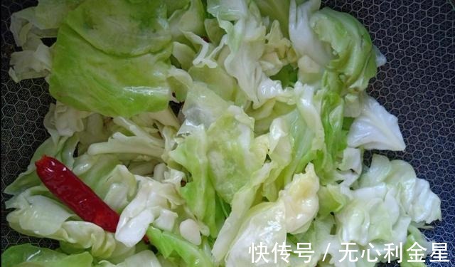 包菜|它是“天然肠道清道夫”,价格便宜很好吃,可惜很多人都还不知道!