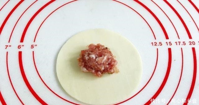 入绞肉机|这样一来,皮肤又软又韧,馅料又新鲜又香