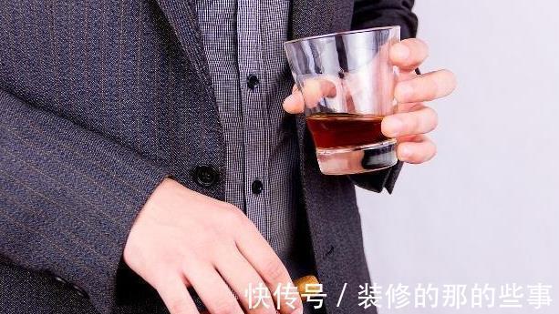 延緩衰老|加速男性的衰老行為，熬夜排在倒數第一位，很多人都猜不出來！