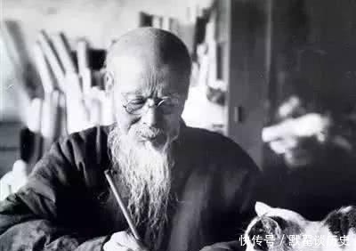 倒影|齐白石作画结束,女弟子以为没画完,补上几笔,764万变成63万