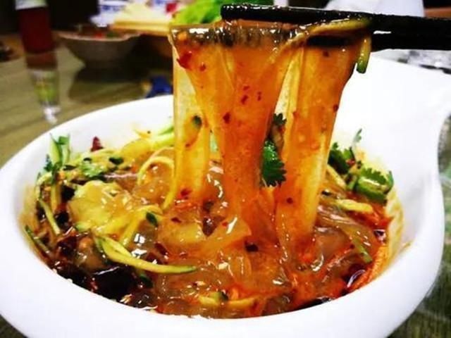 筷子|筷子“最难”夹的6道菜，国人都夹不住，老外我太难了