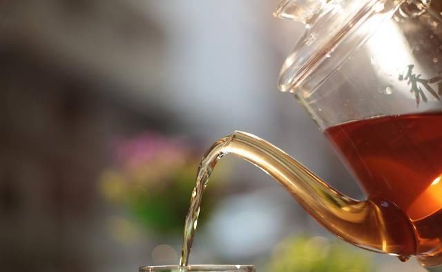 枸杞加点它,排出湿气,气色一天天改善,肝脏也会谢谢你