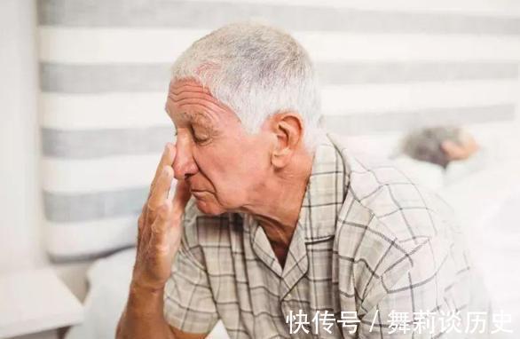 睡眠时间|中老年人几点起床最好？60岁以后，每天睡多长时间最合适？