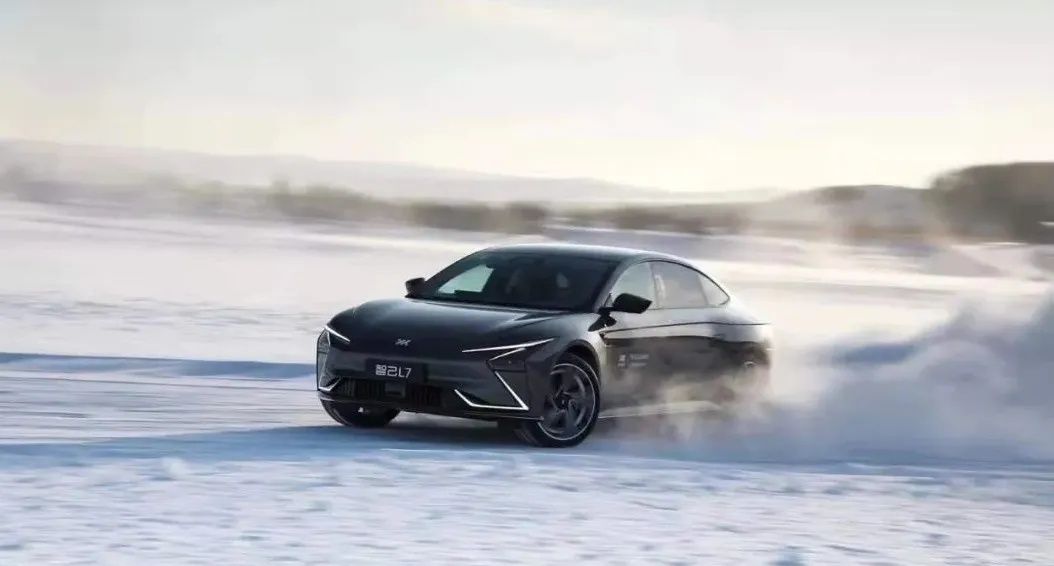 巨头|互联网巨头造车狂想曲：投资、技术支持和亲自下场