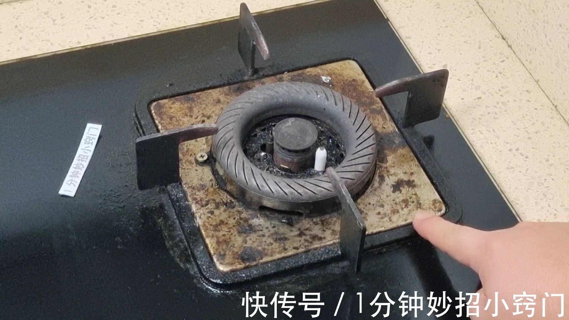 污垢|灶台不要用水擦,学会小窍门,不管多脏多油,一擦就干净