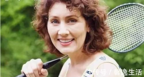 激素分泌|女性进入更年期,身体可能出现6个改变,有些人表示很难接受