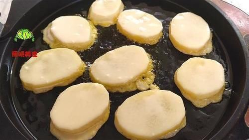 土豆这样做真好吃,饭店都买不到,咸香适口,葱香浓郁,太解馋了