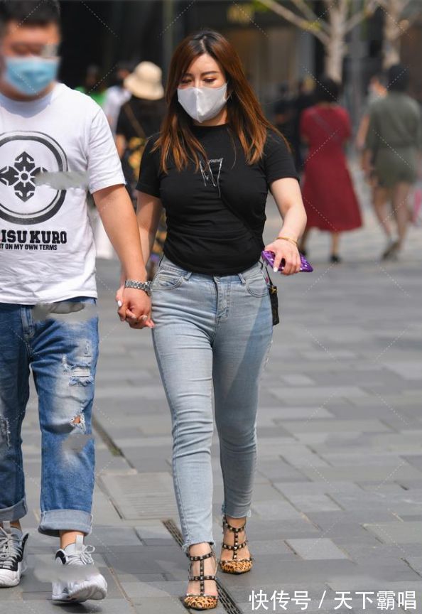 穿搭 胖胖的女孩子该如何穿,干净简洁,端庄大气才能更加显气质