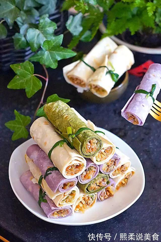 春饼还是自己做出来的香,卷上喜欢的蔬菜和肉丝,太诱人了
