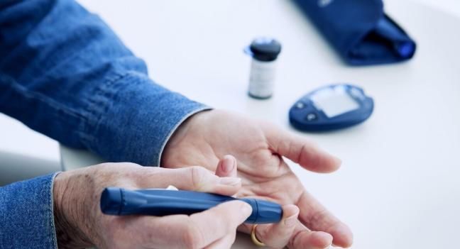 血糖|退休院士经验分享:空腹血糖15,戒掉2种食物以后,血糖降了