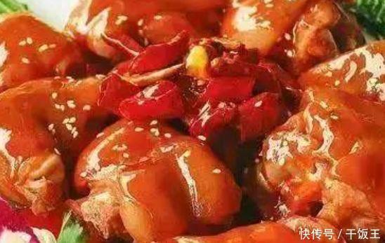 美食精选:辣炒卤猪耳朵,孜然寸骨,香辣猪蹄,西红柿烧茄子(微甜)的做法