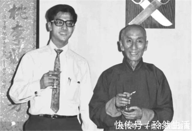 武术|叶问葬礼现场武术界大佬齐聚,李小龙哽咽,祭奠亡师跑步回住所