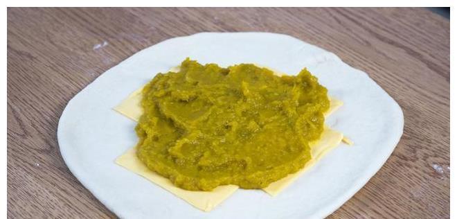 团儿|无需油炸,健康又美味的紫薯饼,一口下去会爆浆,简单几步就搞定