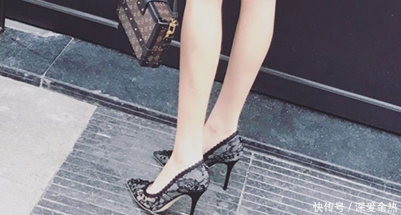 线条 凸显气质的尖头高跟鞋,让你腿部线条更加的吸引人!