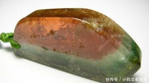 超过|大爷从粪坑中刨出一对翡翠西瓜,自愿上交,现今价值超过6亿