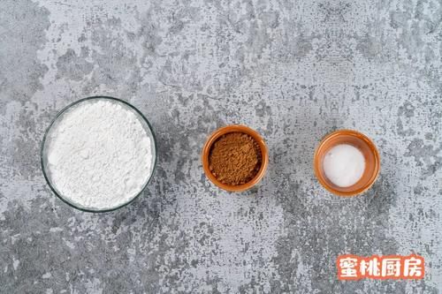 过年都要抢着吃的红糖糍粑！软糯香甜，寓意团团圆圆，全家人都爱