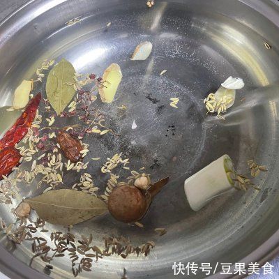 淀粉酶|简单快手又下饭的萝卜排骨汤吃起来那叫一个香