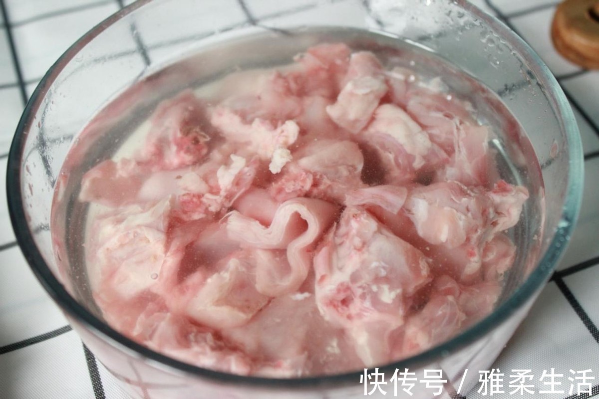 洋葱|非常适合夏天的一道开胃菜，味道酸辣，十分下饭