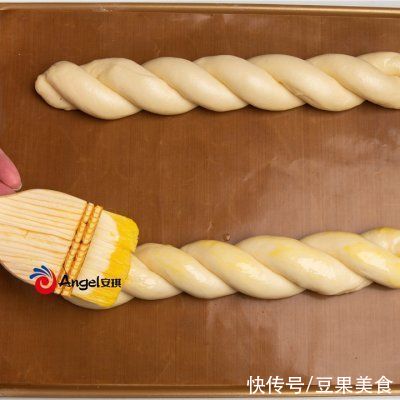 火遍全网的酸奶流心麻花来了!外酥里软,非油炸