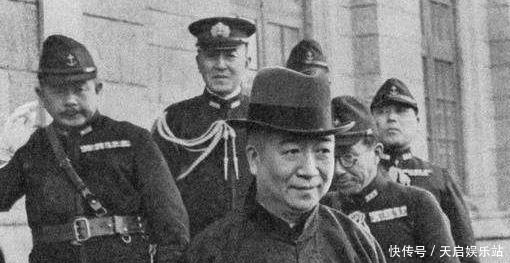 打倒|红色特工被老农打倒在地,尽消日寇怀疑,后来两人成为“好朋友”