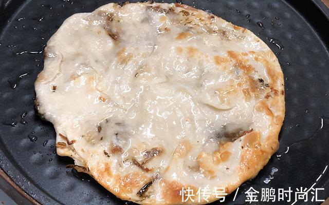 食用油|吃腻了包子馒头,来一张刚出炉的梅干菜饼,咸香酥脆,又薄又好吃