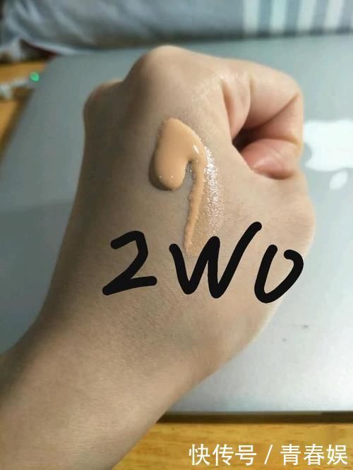 粉底|兰蔻持妆粉底VS雅诗兰黛DW买哪个?对比以下几点,选对不踩雷