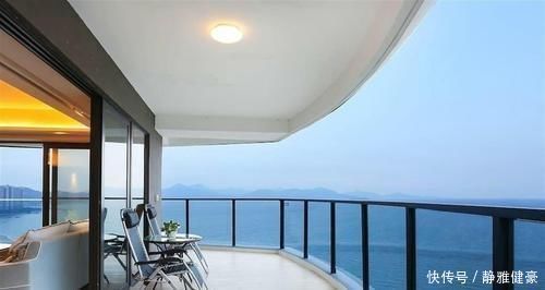 防腐木地板|阳台不要再晾衣服了,头次见有钱人这样设计,真后悔没早点察觉