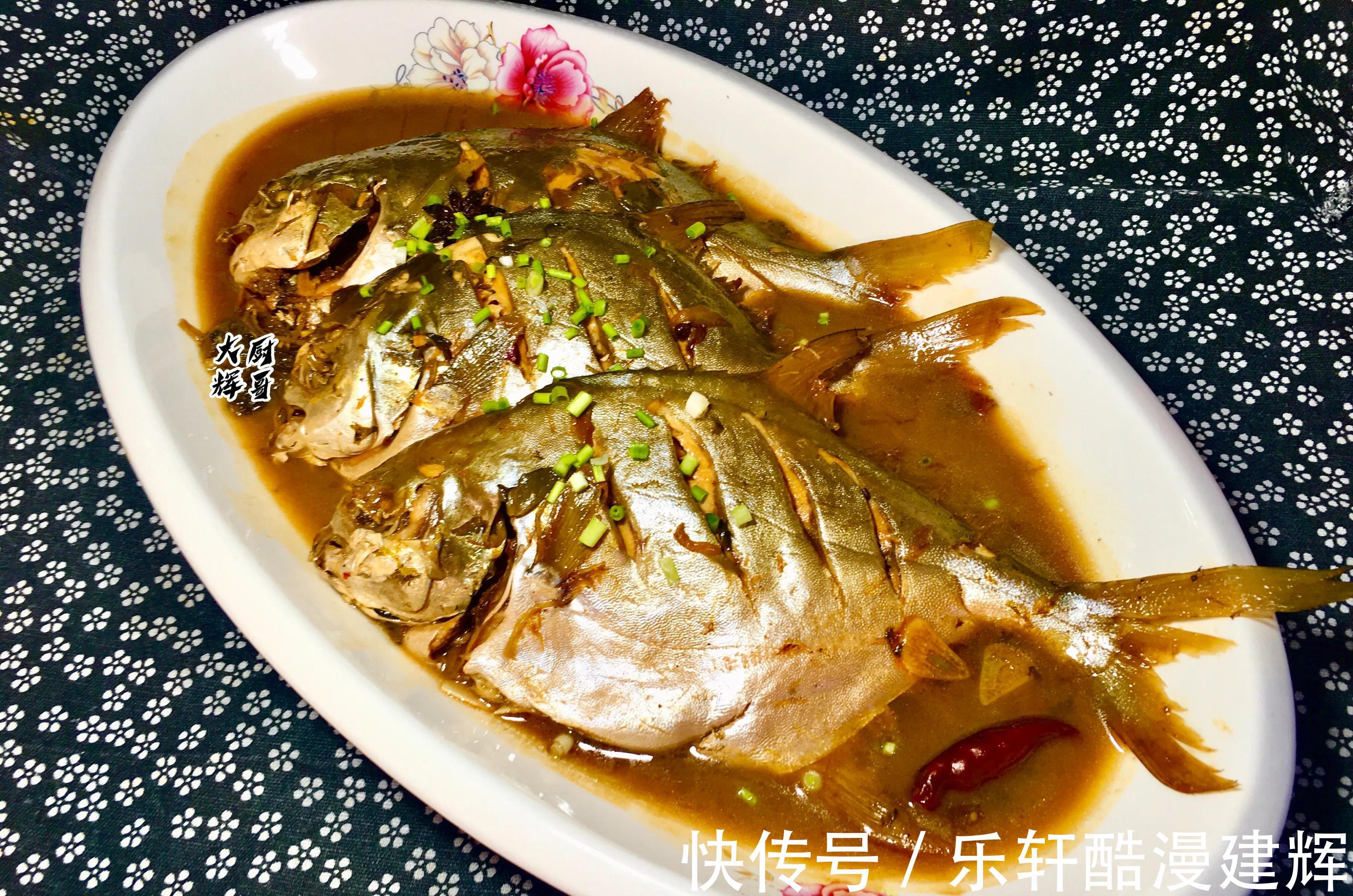 我过生日时吃的一桌饭菜，被弟弟嘲笑，说这都是个啥玩意儿