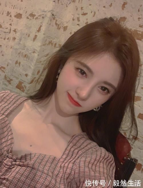 李藝彤|雙雙退團后,李藝彤參加綜藝再次聊起鞠婧祎,稱她是自己一輩子達不到的目標