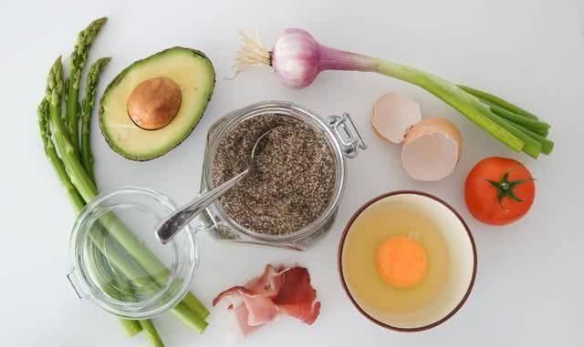 dh这个时候宝宝正处于猛长期,就算要上班也不能把奶断了