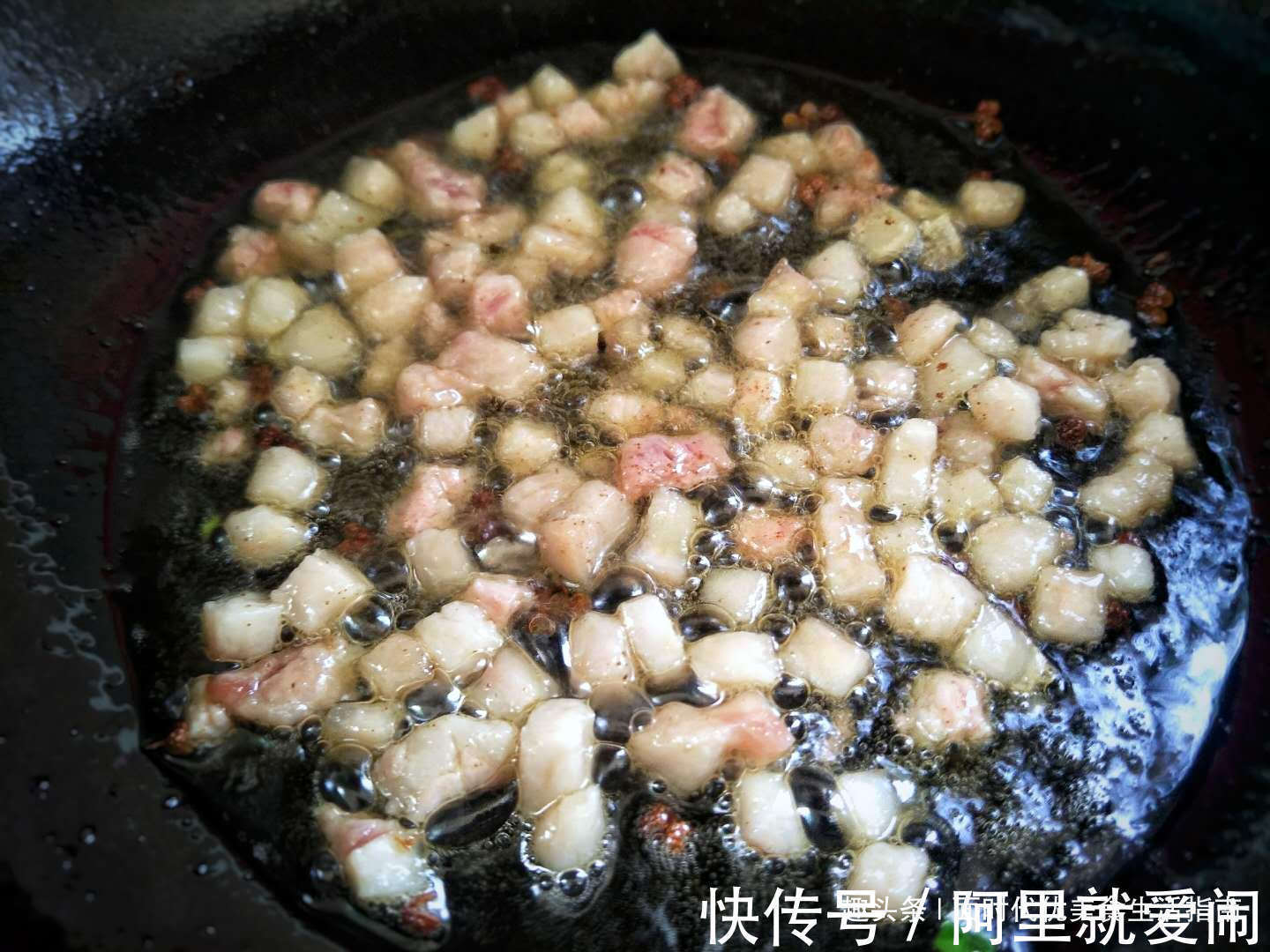 米饭|教你懒人下饭菜,老婆能吃2碗米饭,做法简单,上桌一大盘不够吃