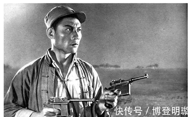 葛存壮|电影《平原游击队》故事,李向阳的枪,松井的眼神,都是好戏