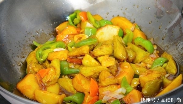 程序|土豆茄子辣椒炸着吃,手把手教你做--地三鲜!其中一道程序不可少