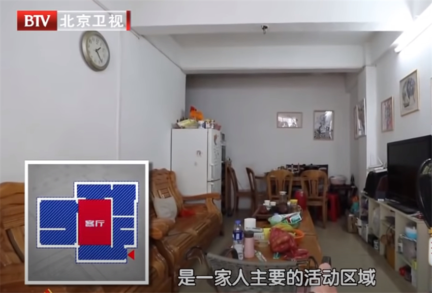 居室|广州一家5口挤51㎡老房，衣柜隔房间爷孙天天睡阳台这能行吗