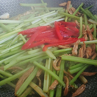 芹菜|鸳鸯鸡丝椒芹菜